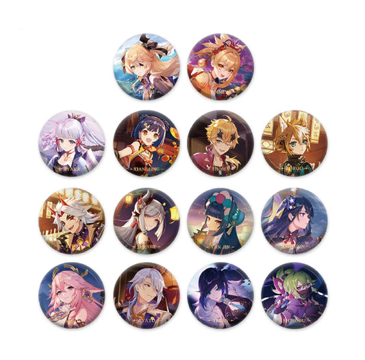 Genshin Impact Character-Themed Tin Pin Set: 12 round tin pins featuring 12 game characters including Lumine and Xiangling. Each pin has the character's name at the bottom and is decorated with a unique scene motif. A collector's set for Genshin Impact fans.